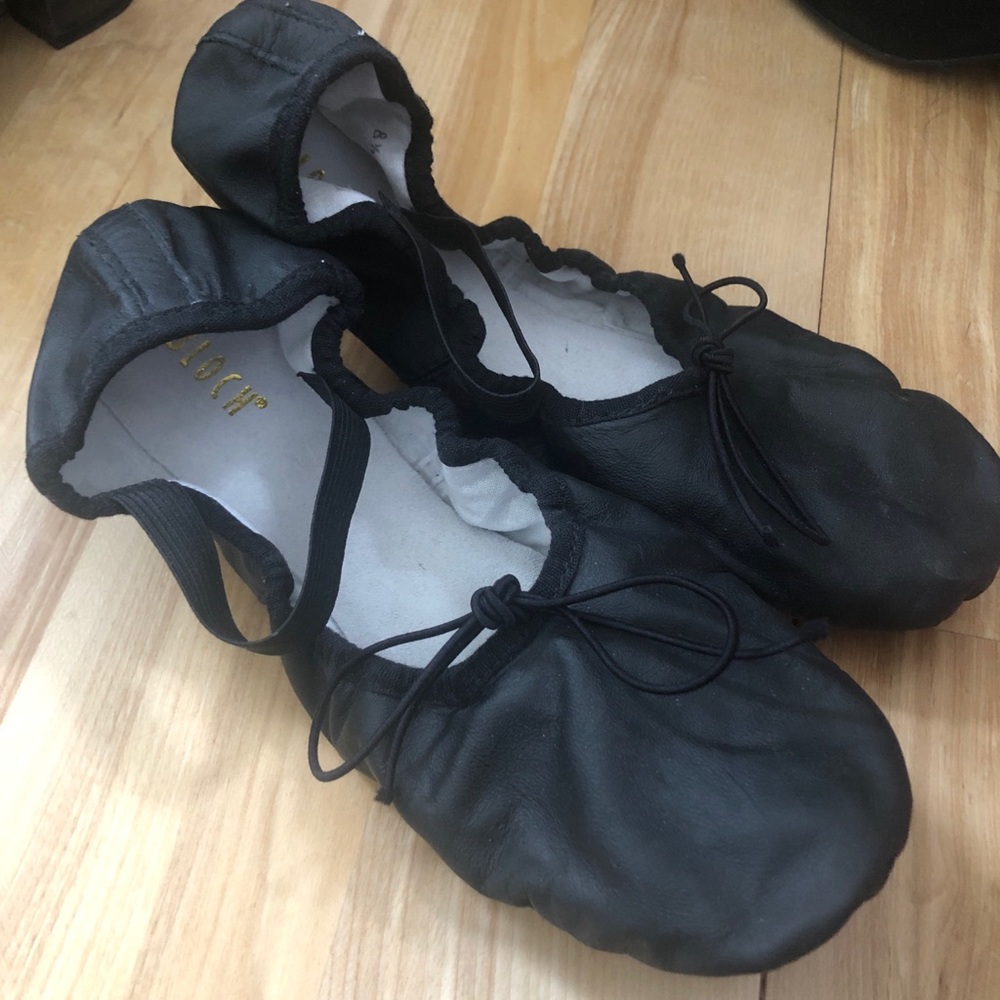 Bloch Ballet Shoes 8.5 A